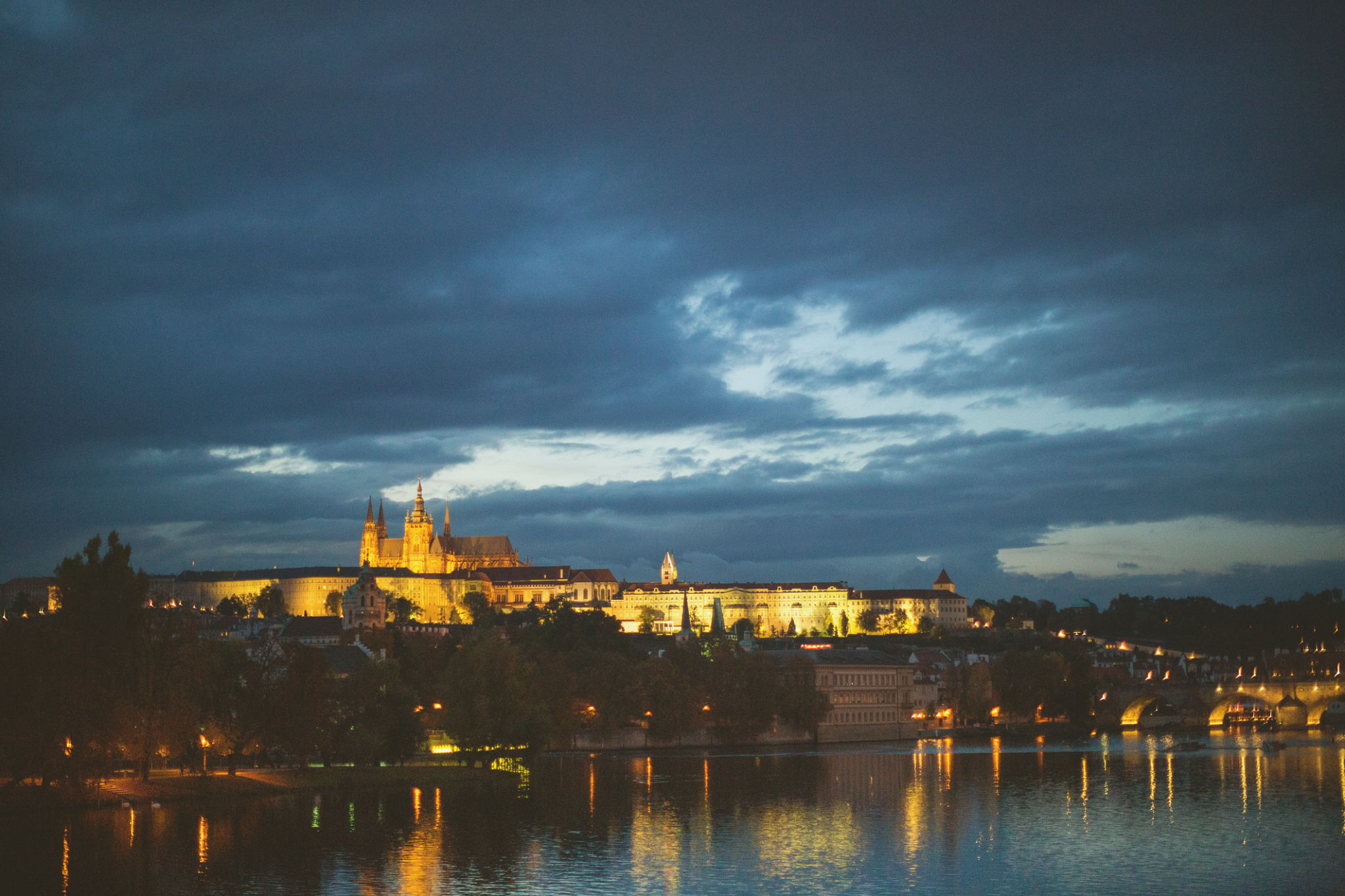 prague castle wedding