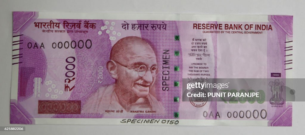 INDIA-ECONOMY-CURRENCY