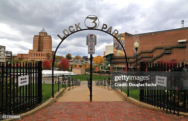 lock 3 park, akron, ohio, usa - akron ohio stock-fotos und bilder