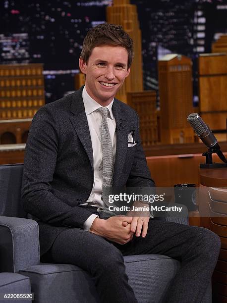 Eddie Redmayne visits "The Tonight Show Starring Jimmy Fallon" at Rockefeller Center on November 9, 2016 in New York City.