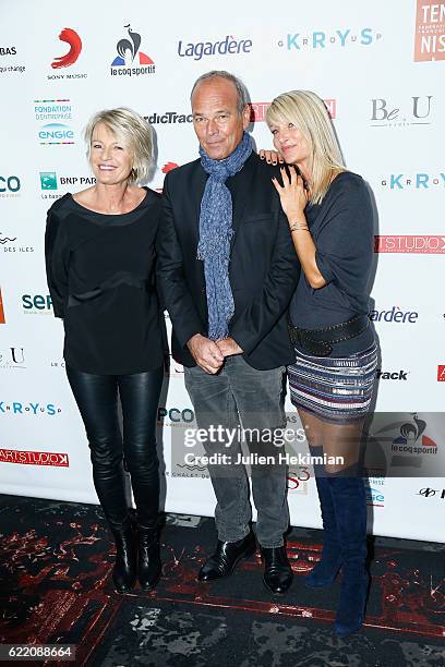 Sophie Davant, Laurent Baffie and Isabelle Camus attend "Fete le Mur" Celebration 20th Anniversary At Chalet des Iles In Paris on November 9, 2016 in...