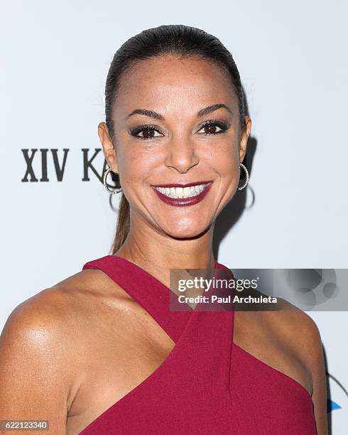 Actress Eva La Rue attends the 2016 Women's Guild Cedars-Sinai Annual Gala at The Beverly Hilton Hotel on November 9, 2016 in Beverly Hills,...