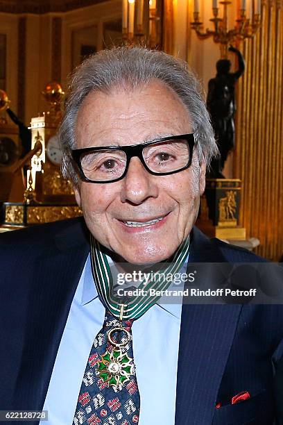 Composer and pianist Lalo Schifrin receives the Medal of Commander of Arts and Letters at Ministere de la Culture in Paris on November 10, 2016 in...