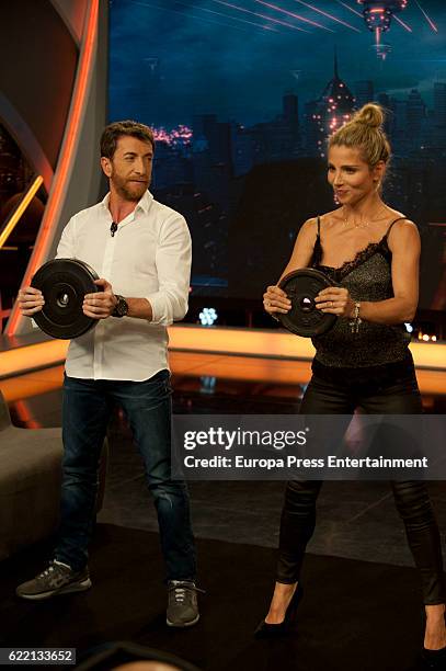 Elsa Pataky and Pablo Motos attend 'El Hormiguero' Tv show at Vertice Studios on November 9, 2016 in Madrid, Spain.