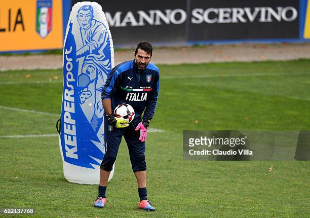 Gianluigi Buffon in action during the training session at the club's training ground at Coverciano on November 10, 2016 in Florence, Italy.