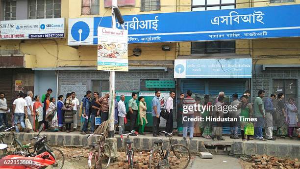 Branch Queue Demonetization Effect Long Queue Outside Banks To Exchange Cash Photos ...
