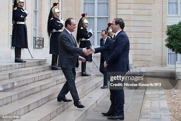 French President Francois Hollande receives Tunisian Prime Minister Youssef Chahed for a meeting at the Elysee Palace on November 10, 2016 in Paris,...