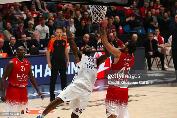 Bryant Dunston, #42 of Anadolu Efes Istanbul in action during the 2016/2017 Turkish Airlines EuroLeague Regular Season Round 6 game between EA7...