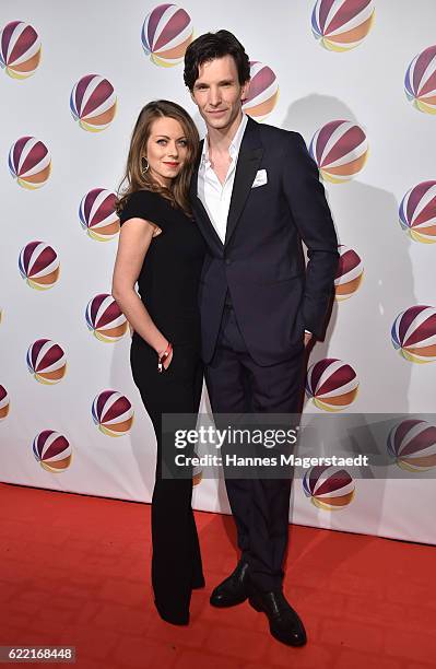 Actor Sabin Tambrea and his girlfriend Alice Dwyer during the 'Jack the Ripper - Eine Frau jagt einen Moerder' Premiere at Gloria Palast on November...
