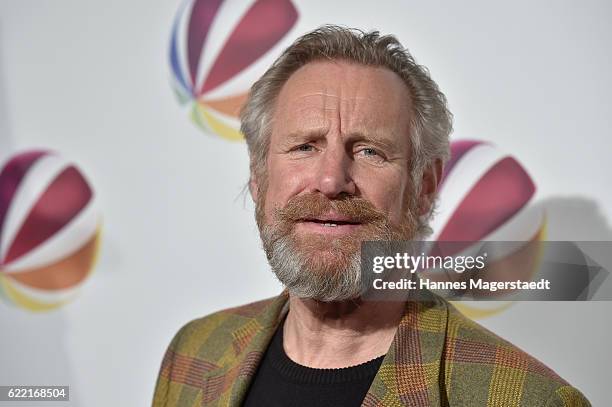 Actor Nicholas Farrell during the 'Jack the Ripper - Eine Frau jagt einen Moerder' Premiere at Gloria Palast on November 10, 2016 in Munich, Germany.