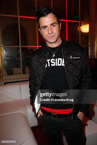 Justin Theroux attenda the GQ Men of the year Award 2016 after show party at Komische Oper on November 10, 2016 in Berlin, Germany.