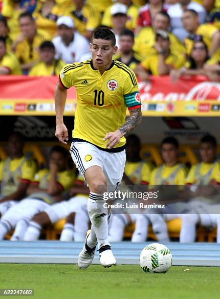 James Rodriguez of Colombia drives the ball during a match between Colombia and Chile as part of FIFA 2018 World Cup Qualifiers at Metropolitano...