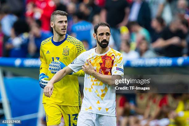 Monntag , Europameisterschaft in Frankreich, Paris, Achtelfinale, Italien 0, v-l Torwart David de Gea Juanfran