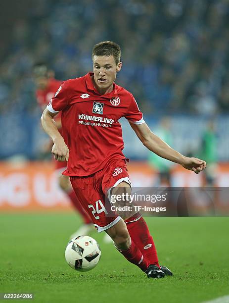 Gelsenkirchen, Germany , 1.Bundesliga 8. Spieltag, FC Schalke 04 - 1. FSV Mainz 05, Gaetan Bussmann FSV Mainz