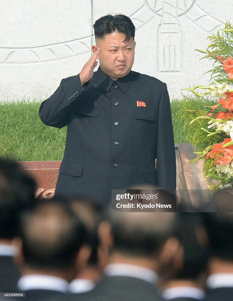 Pyongyang Leader PYONGYANG, North Korea - North Korean leader Kim Jong Un salutes ...