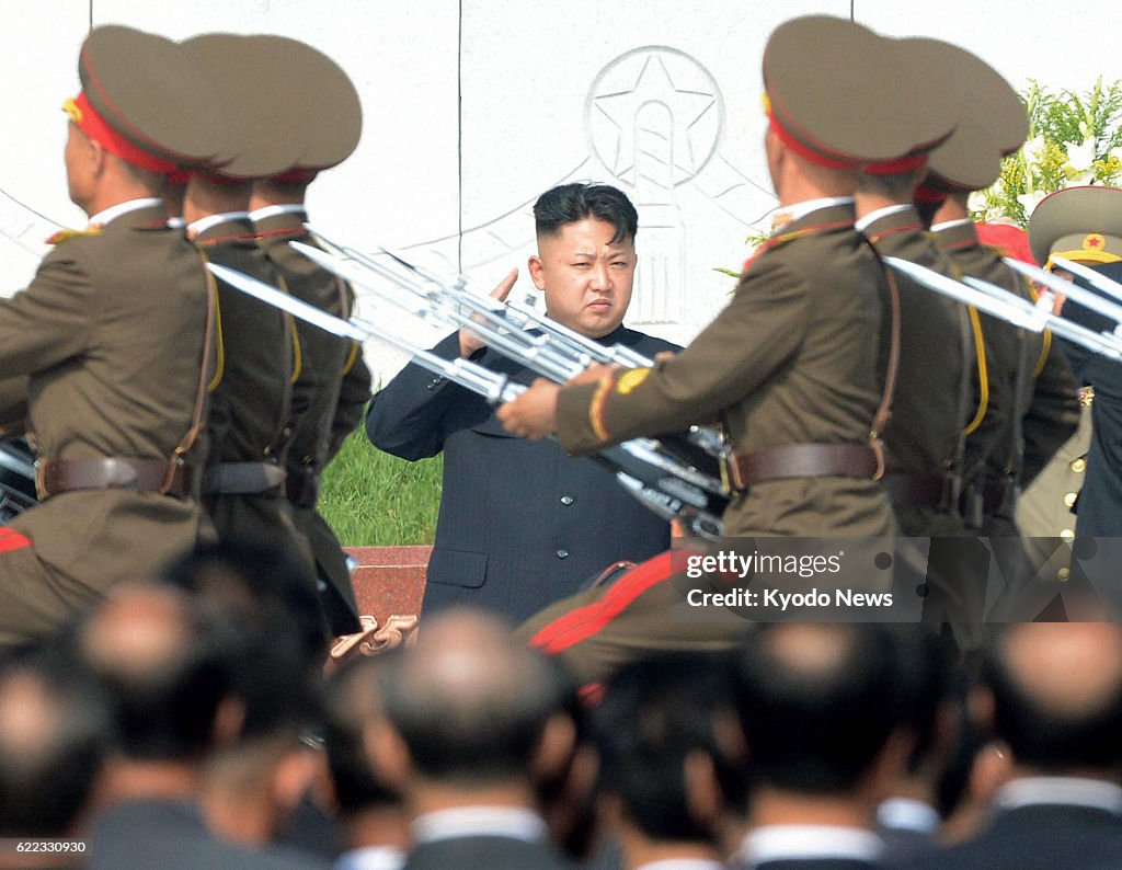 Pyongyang Leader PYONGYANG, North Korea - North Korean leader Kim Jong Un salutes ...