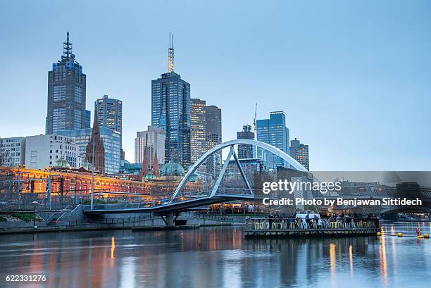 melbourne city, victoria, australia - winter australia stockfoto's en -beelden