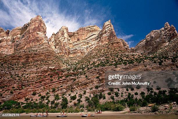 split mountain gorge - dinosaur national monument stock pictures, royalty-free photos & images