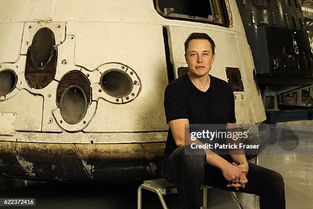 Elon Musk Portrait Fotografías e imágenes de stock - Getty Images