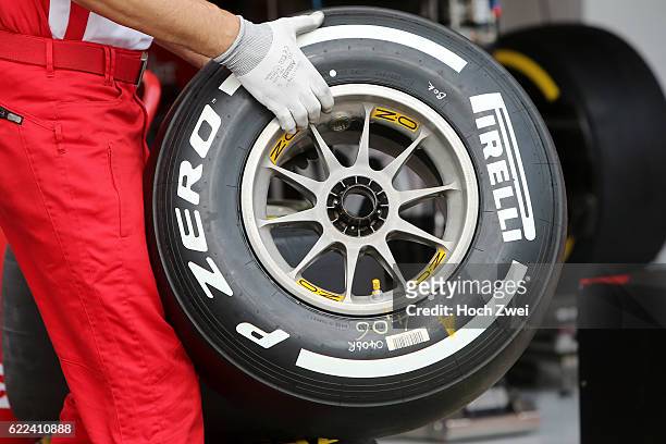 Formula One World Championship 2013, Grand Prix of Hungary, Pirelli, tire, tires, tyre, tyres, wheel, wheels, Reifen, Rad, feature