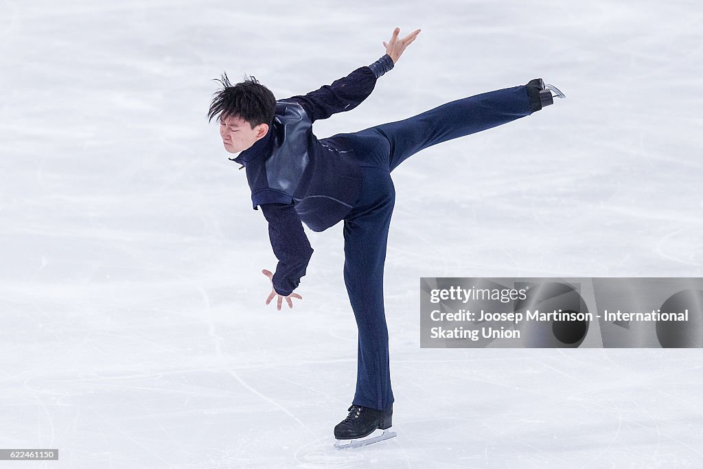 ISU Grand Prix of Figure Skating - Paris Day 1