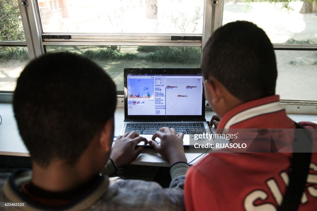 MADAGASCAR-EDUCATION-COMPUTERS