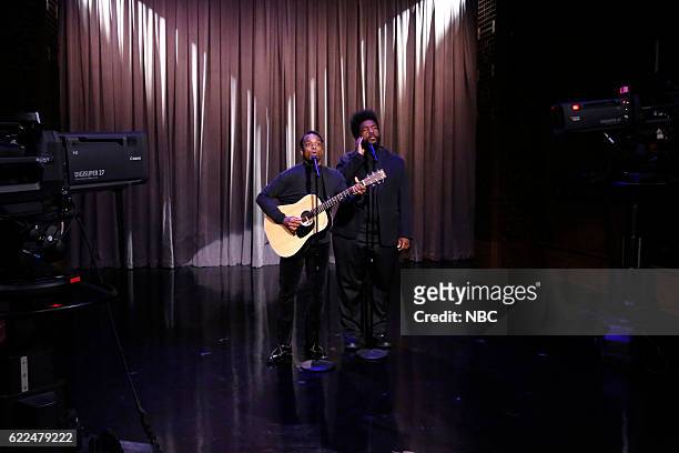 Episode 0018 -- Pictured: Kirk "Captain Kirk" Douglass and Ahmir "Questlove" Thompson as Black Simon and Garfunkel sing Lorde's hit song "Royals" on...