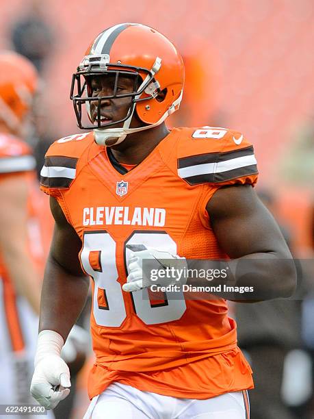 Tight end Randall Telfer of the Cleveland Browns runs onto the field prior to a game against the New York Jets on October 30, 2016 at FirstEnergy...