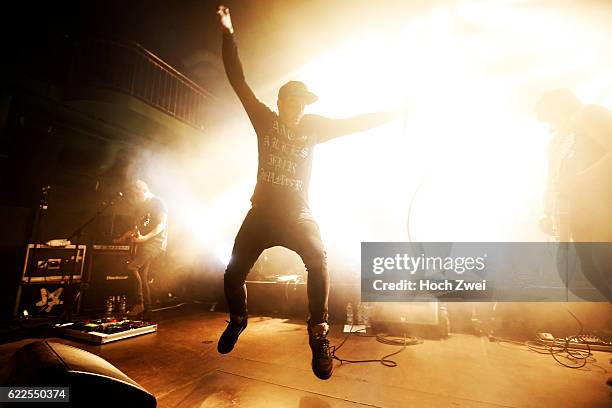 Casper performs on stage at the Gruenspan, Hamburg // © Philipp Szyza