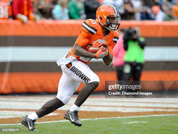 Running back George Atkinson III of the Cleveland Browns returns a kickoff during a game against the New York Jets on October 30, 2016 at FirstEnergy...