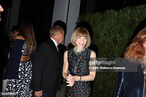 Anna Wintour attends the 13th Annual CFDA/Vogue Fashion Fund Awards at Spring Studios on November 7, 2016 in New York City.