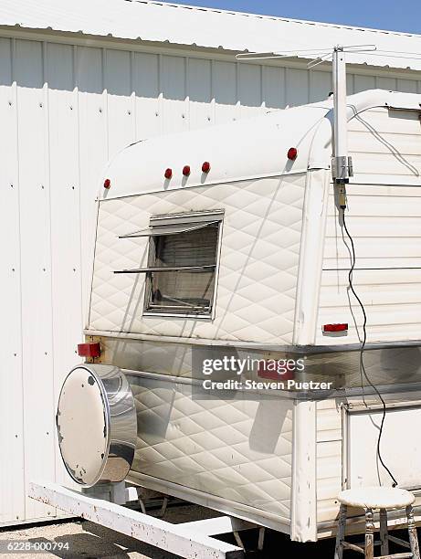 Trailer Home Rear 41 Caravan Rear Window Stock Photos, High-Res Pictures, and Images ...