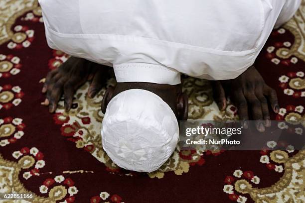 Amadou Toure of Senegalese origin, performs his prayer towards Mecca. A small mosque in Recife, northeastern Brazil, receives Muslim immigrants from...