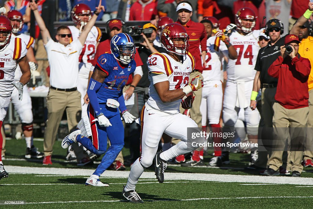 NCAA FOOTBALL: NOV 12 Iowa State at Kansas