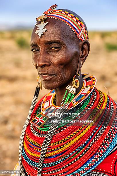 african woman from samburu tribe, kenya, africa - masai stockfoto's en -beelden