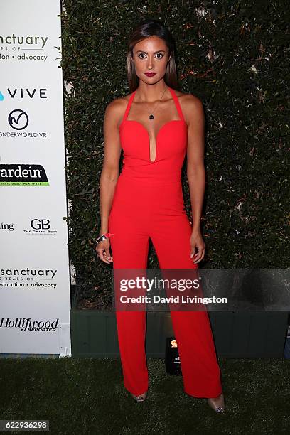 Actress/TV personality Katie Cleary attends the Farm Sanctuary's 30th Anniversary Gala at the Beverly Wilshire Four Seasons Hotel on November 12,...