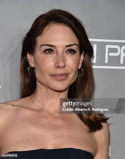 Actress Claire Forlani attends the 5th Annual Baby2Baby Gala at 3LABS on November 12, 2016 in Culver City, California.