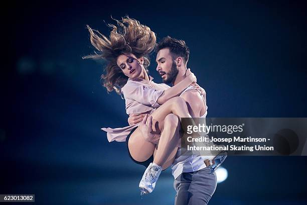 Gabriella Papadakis and Guillaume Cizeron of France perform during Gala Exhibition on day three of the Trophee de France ISU Grand Prix of Figure...