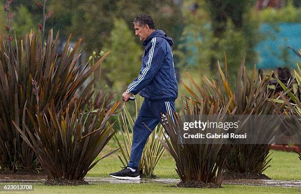 Edgardo Bauza coach of Argentina walks during a training session at Argentine Football Association 'Julio Humberto Grondona' training camp on...
