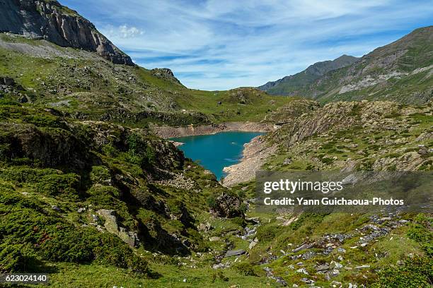 the gloriettes lake, hautes pyrenees, france - hautes pyrenees stock pictures, royalty-free photos & images