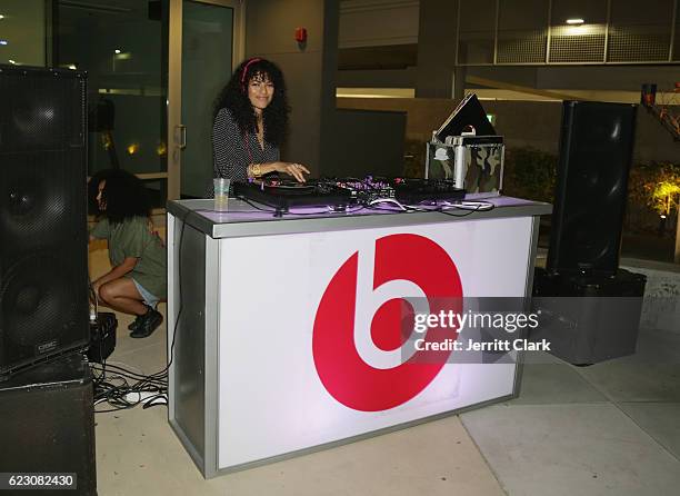 Dj Rashida 728 Healthy Compton Stock Photos, High-Res Pictures, and Images - Getty ...