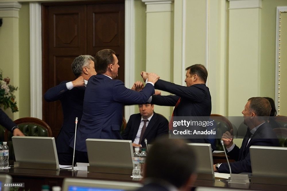 Fight at Ukrainian Parliament in Kiev