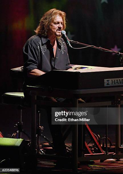 Graig Rolie Gregg Rolie Photos and Premium High Res Pictures - Getty Images