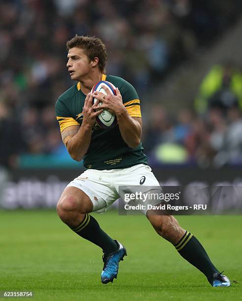 Pat Lambie of South Africa claims a high ball during the Old Mutual Wealth Series match between England and South Africa at Twickenham Stadium on...