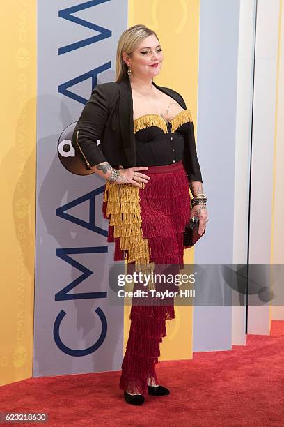 Singer-songwriter Elle King attends the 50th annual CMA Awards at the Bridgestone Arena on November 2, 2016 in Nashville, Tennessee.