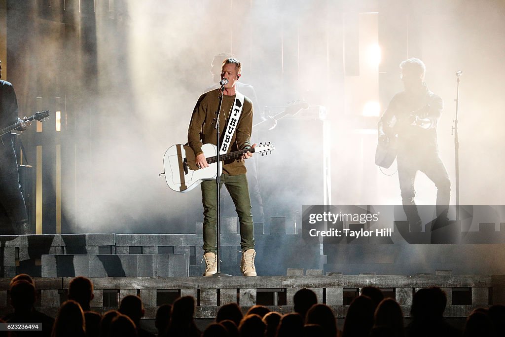 The 50th Annual CMA Awards - Show