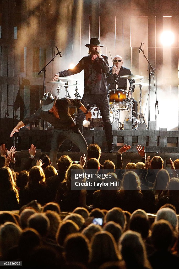 The 50th Annual CMA Awards - Show