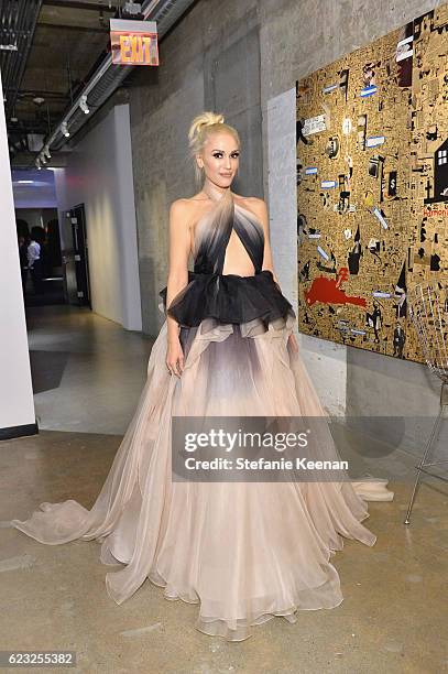 Singer Gwen Stefani attends Glamour Women Of The Year 2016 at NeueHouse Hollywood on November 14, 2016 in Los Angeles, California.