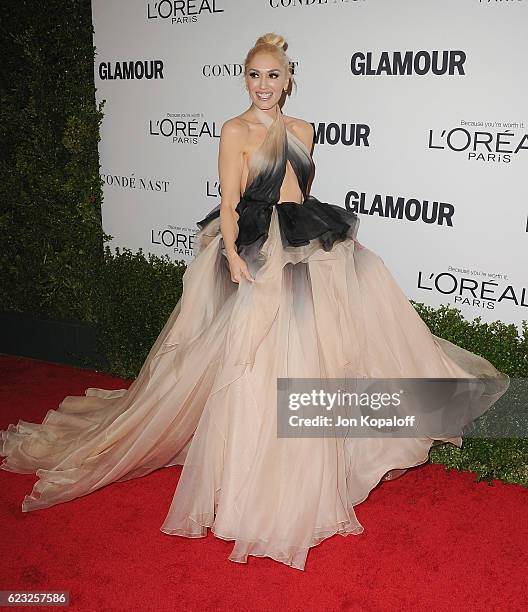 Recording artist Gwen Stefani arrives at Glamour Women Of The Year 2016 at NeueHouse Hollywood on November 14, 2016 in Los Angeles, California.