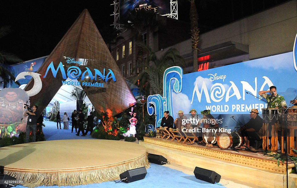 AFI FEST 2016 Presented By Audi - Premiere Of Disney's "Moana" - Arrivals